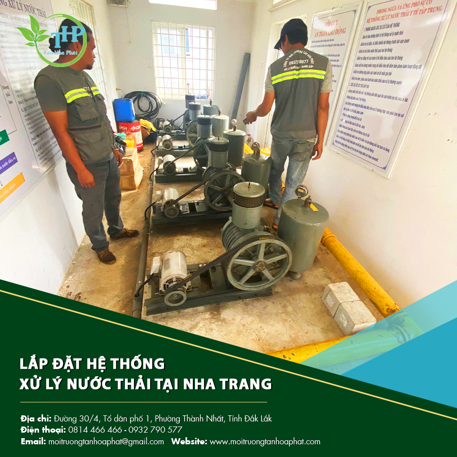 "Kỹ sư tiến hành lắp đặt hệ thống xử lý nước thải tại Nha Trang cho khu công nghiệp."